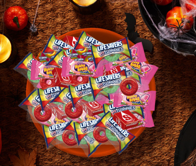 STARBURST, LIFE SAVERS, HUBBA BUBBA & LIFE SAVERS Gummies Halloween Candy Assortment, 95 Ct Bulk Bag